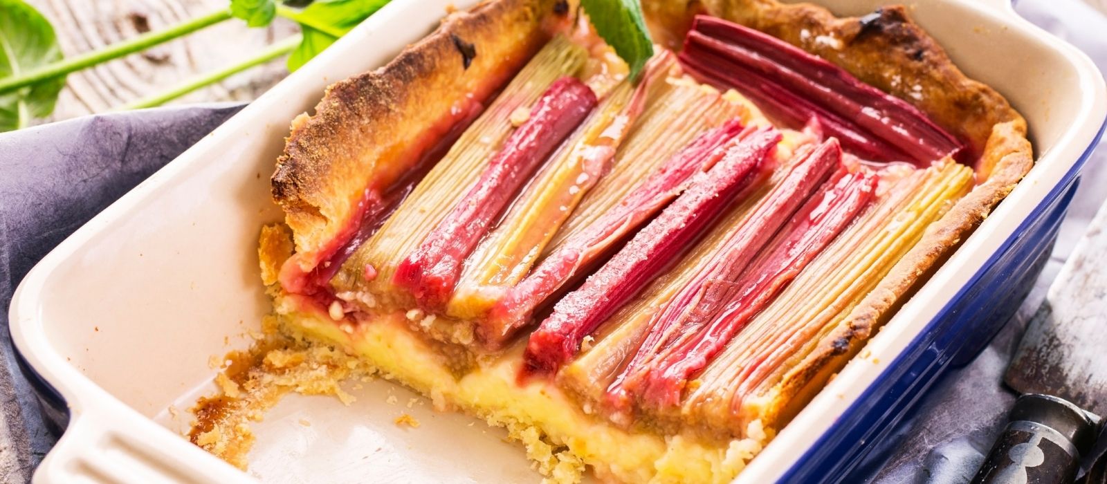 Rhubarb Sponge